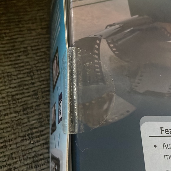 NIB Pandigital Photo, Slide, and Negative Converter - Picture 14 of 14